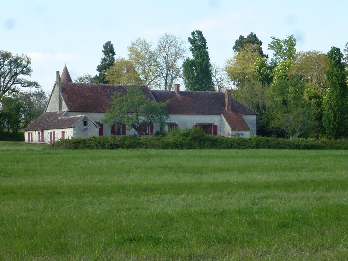 Le Claveau Paulnay エクステリア 写真